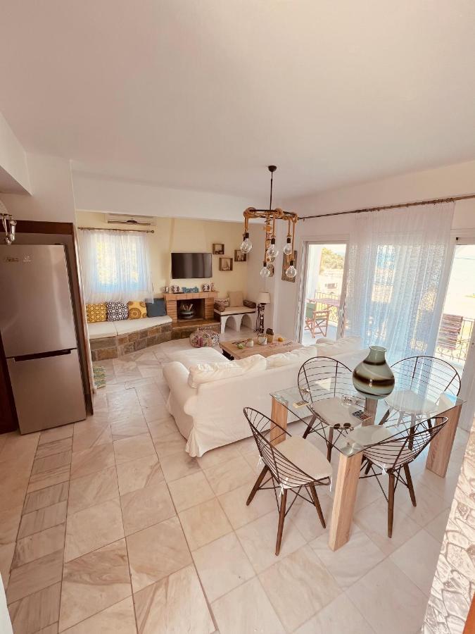 Magic House At Halkida 1M From The Beach! Leilighet Chalkís Eksteriør bilde